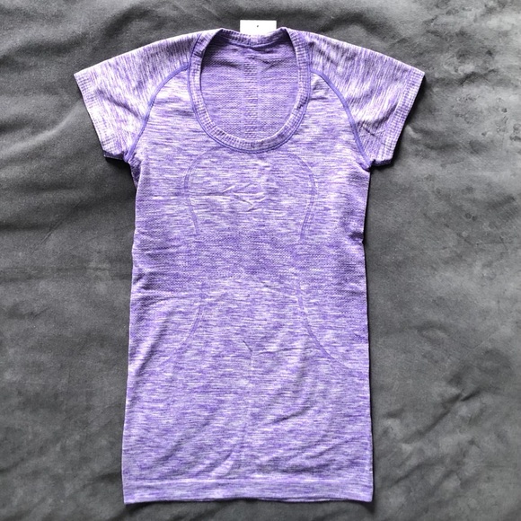 lululemon athletica Tops - EUC Lululemon Swiftly Tech Short Sleeve Size 4